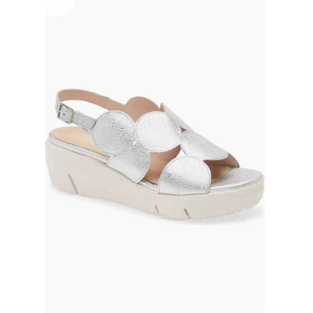 NEW WONDERS women's sporty platform sandal in ivory